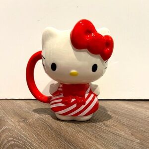🦋 2 for $10!🦋 Adorable Hello Kitty Full-Body Mug- NWT